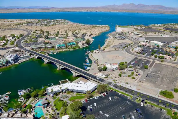 A view of the water and buildings from above.